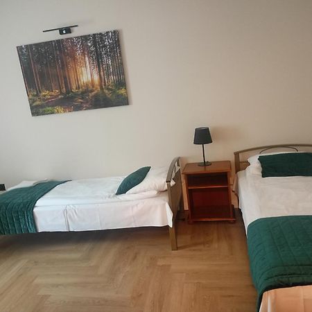 Hotel Baltazar Пултуск Экстерьер фото